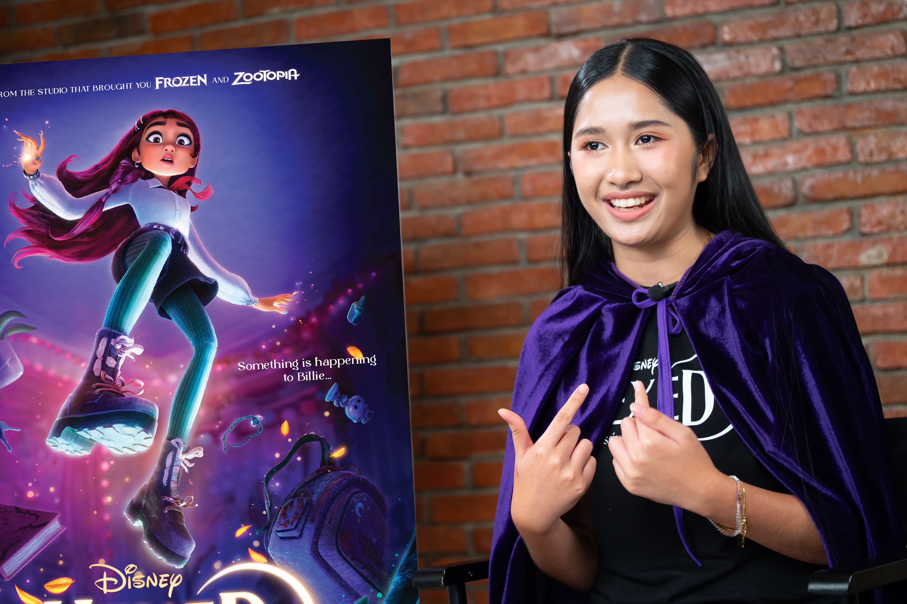 06 “เนเน่ รอยัล” ผู้ให้เสียงพากย์ภาษาไทยกับบท “บิลลี่” ใน “Disney’s Hexed มหัศจรรย์เวทมนตร์อลเวง